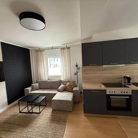 Apartment Messe Essen, Modernes Mit Küche, Smart-tv Und Separatem Schlafzimmer, Self-check-in