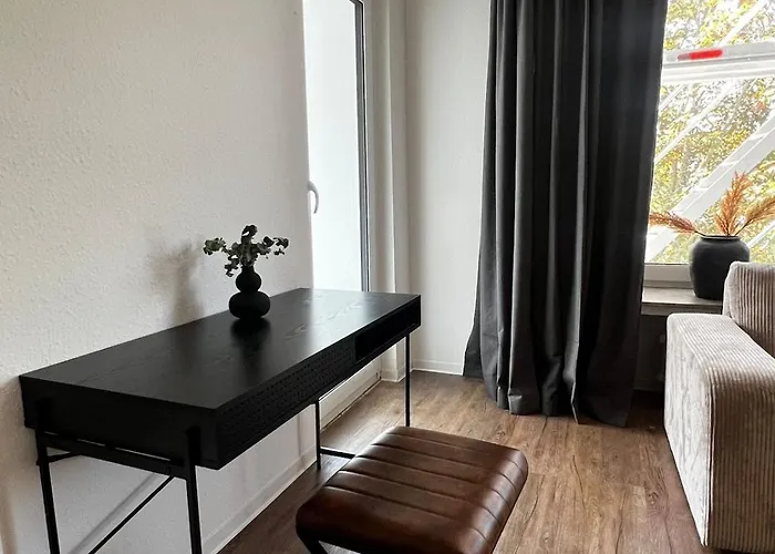 Messe Essen, Modernes Mit Kueche, Smart-tv Und Separatem Schlafzimmer, Self-check-in Appartement