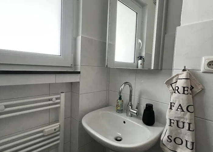 Messe Essen, Modernes Mit Kueche, Smart-tv Und Separatem Schlafzimmer, Self-check-in *